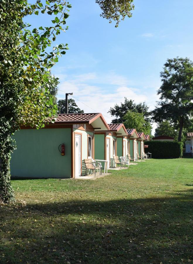 Marina Tynec N. L. - Kemp Týnec nad Labem Exterior foto